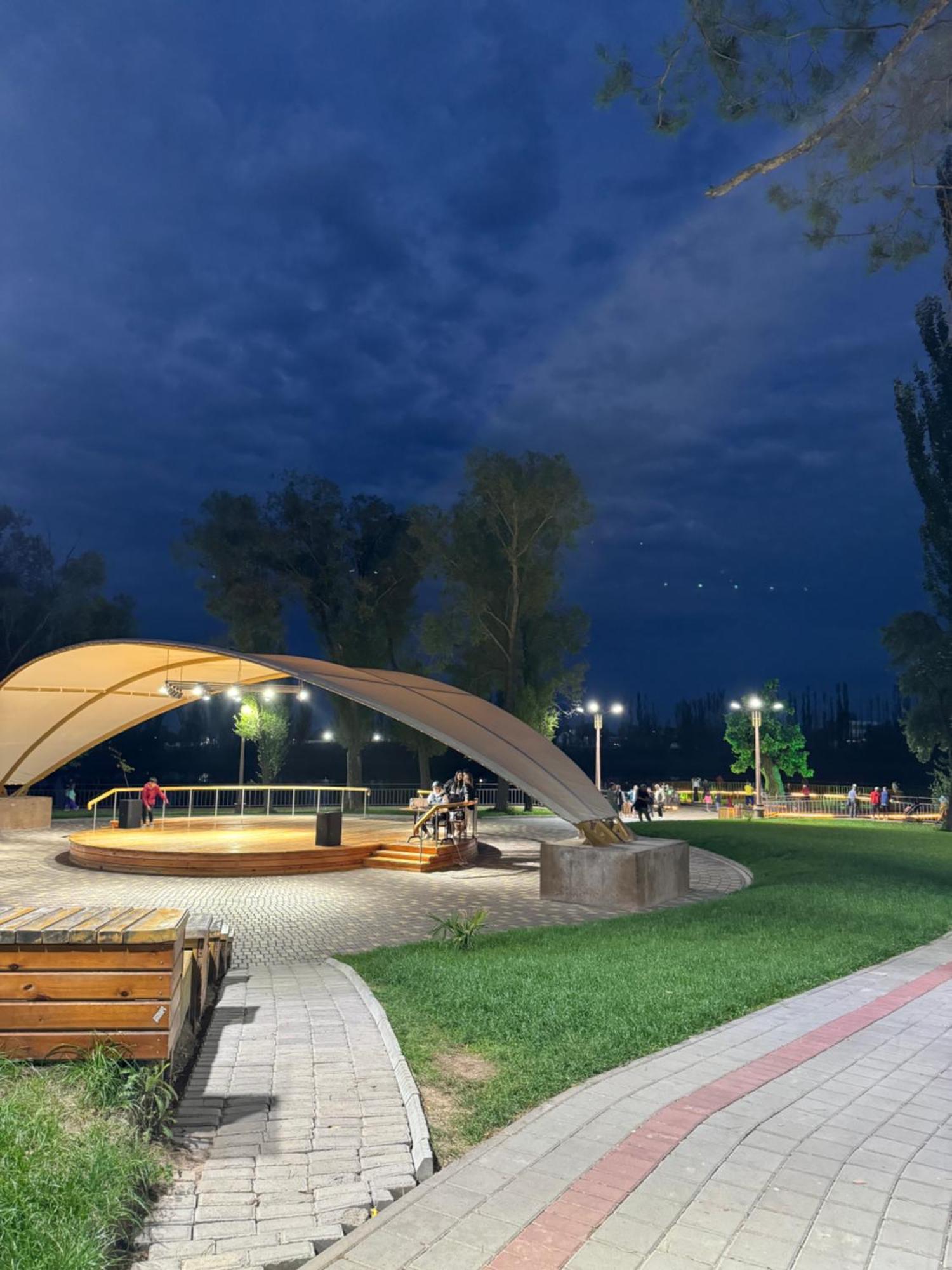 Hotel Алые Паруса Tscholponata Exterior foto